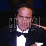 20-09-1987 Paul Anka at Atlantic City.

[keywords]Headshot, Eyecontact, Singer[/keywords]